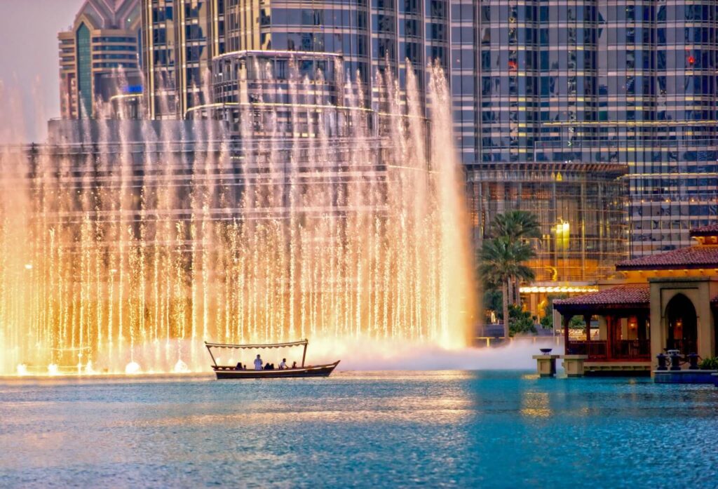  Dance to the Dubai Fountain